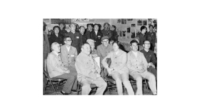 布赫、郝建秀同志來我校視察工作